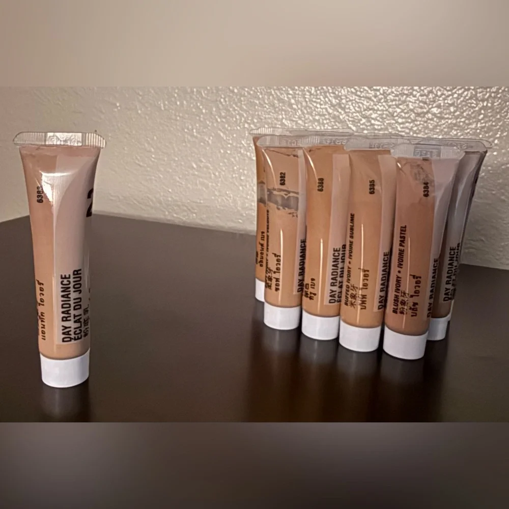 Mary Kay Day Radiance Cream Foundation | Combination Skin | Eclat du Jour